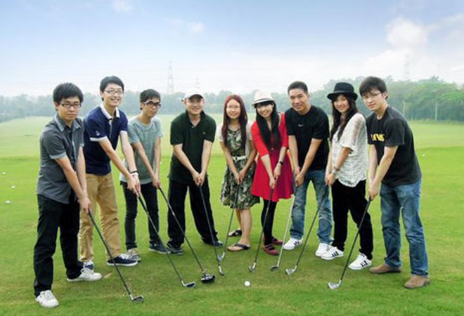 室內(nèi)設(shè)計(jì)公司J&A設(shè)計(jì)師應(yīng)邀體驗(yàn)聚豪高爾夫球會會所