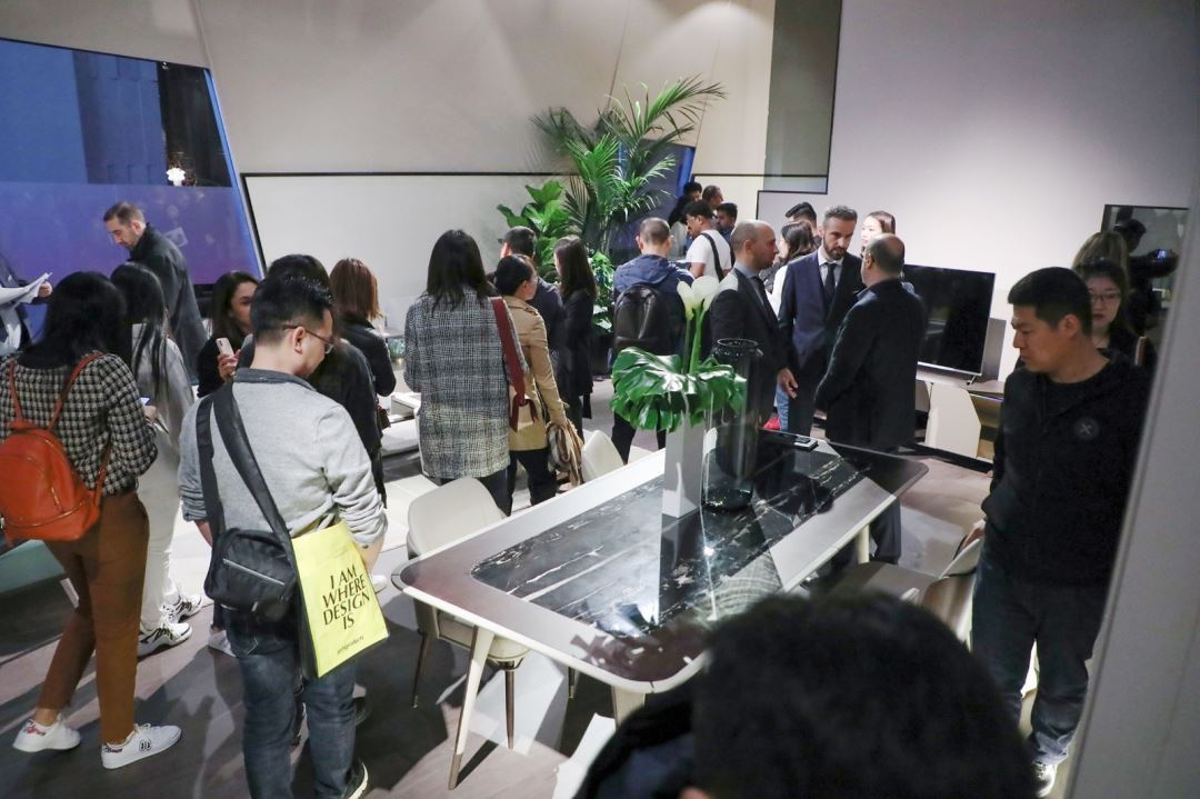 J&A杰恩設(shè)計與意大利頂級家具品牌TURRI共同打造的全新系列家具Vine“蔓”發(fā)布現(xiàn)場 J&A杰恩設(shè)計與意大利頂級家具品牌TURRI共同打造的全新系列家具Vine“蔓”發(fā)布現(xiàn)場