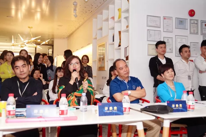 J&A杰恩設計新歌聲總決賽裁判發言 J&A杰恩設計新歌聲總決賽裁判發言