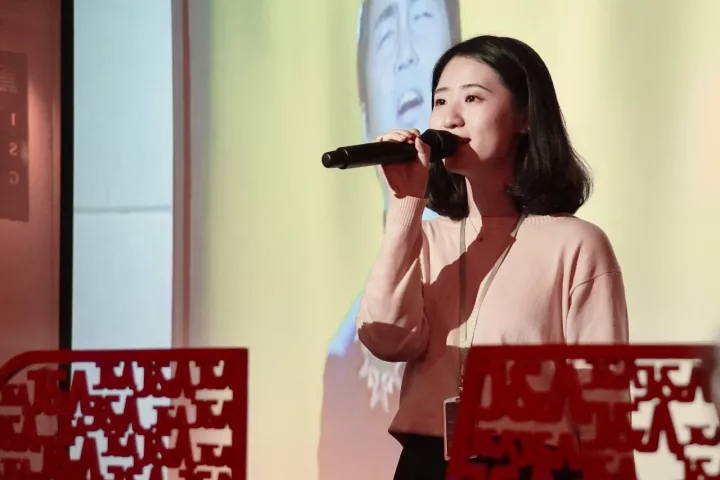 J&A杰恩設計新歌聲總決賽歌手演唱現場 J&A杰恩設計新歌聲總決賽歌手演唱現場