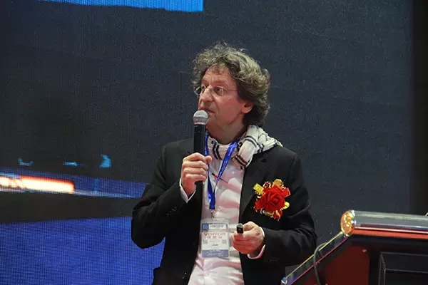 瑞士知名建筑師Davide Macullo(達維德·馬庫洛) 瑞士知名建筑師Davide Macullo(達維德·馬庫洛)